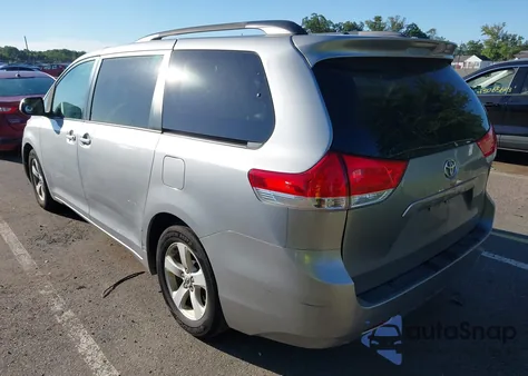 2011 Toyota Sienna Le V6 from USA, damaged, VIN 5TDKK3DC2BS090700